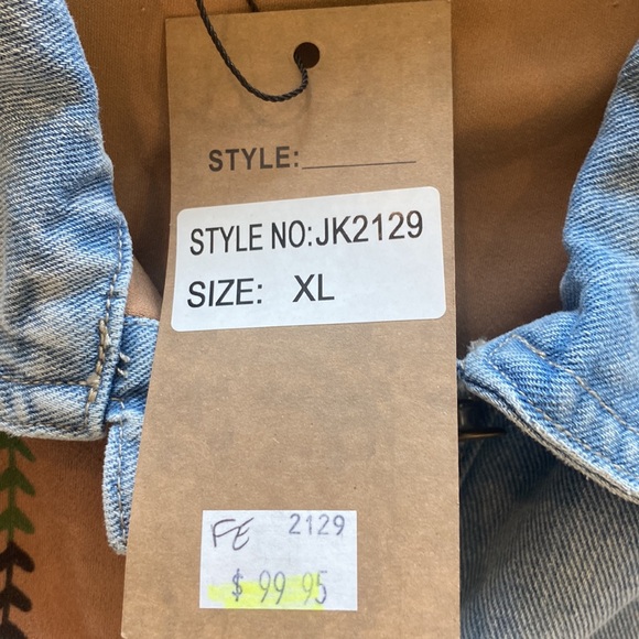 Jean jacket - Picture 4 of 4